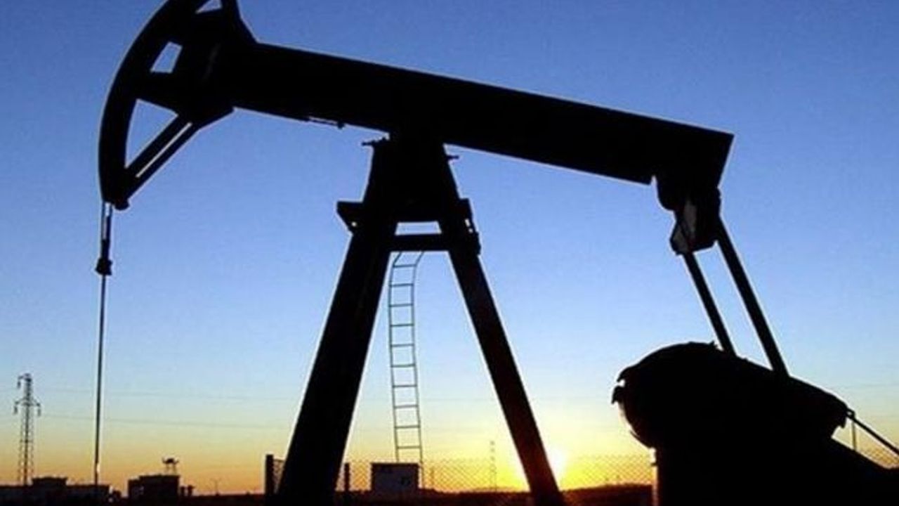 İran'da 53 Milyar Varil Petrol Rezervi Keşfedildi