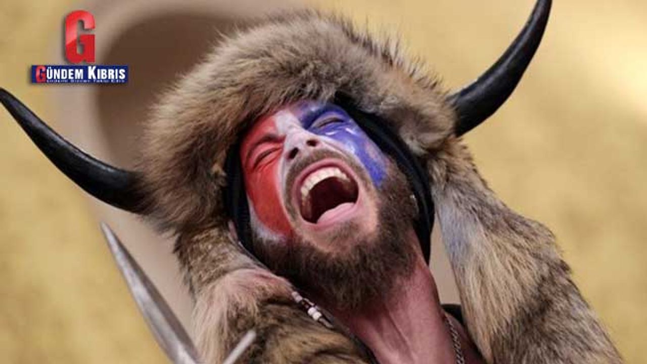 Boynuzlu adamın maceraları: Kongreyi bastı, hapishanede yemeği beğenmedi