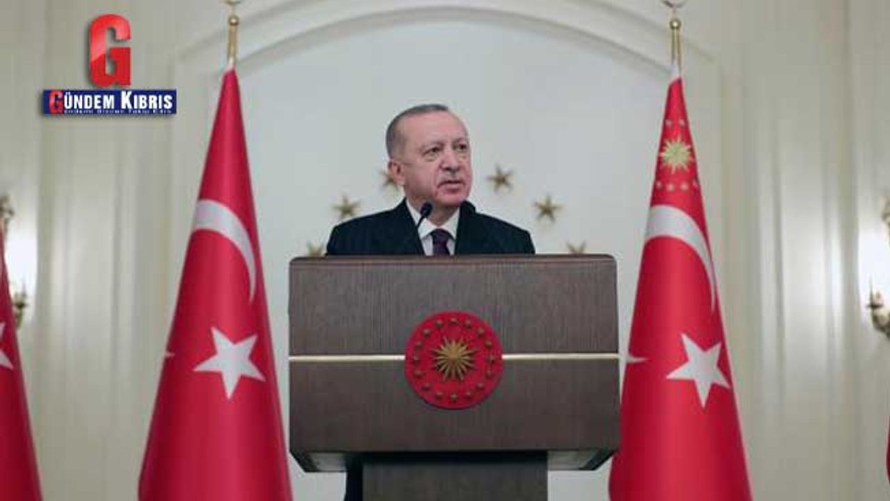 Erdoğan: "Zerre kadar onuru olsa o koltuktan haysiyetle çekip giderdi"