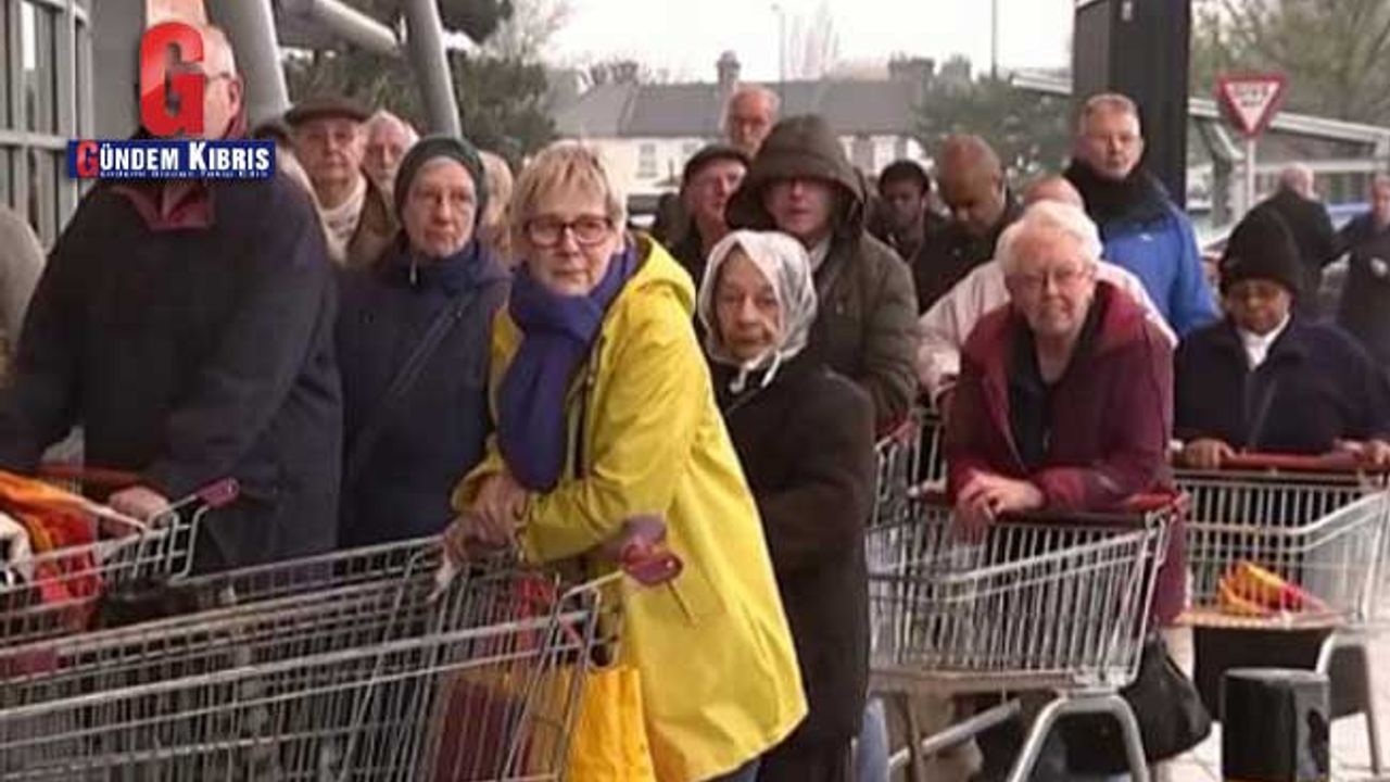 İngiliz süpermarket zincirlerinden "stok yapmayın" uyarısı