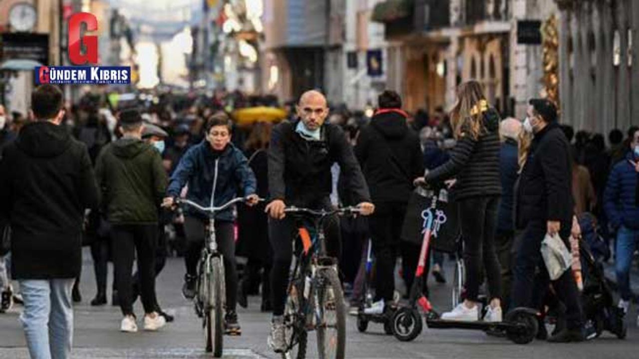 İtalya'da son 24 saatte 336 can kaybı