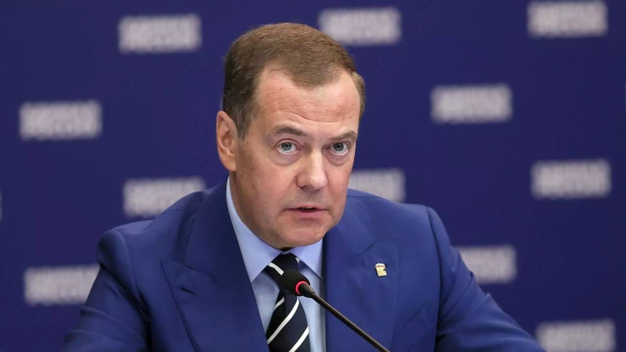 Medvedev: Almanya Dışişleri Bakanı Baerbock tam bir aptal