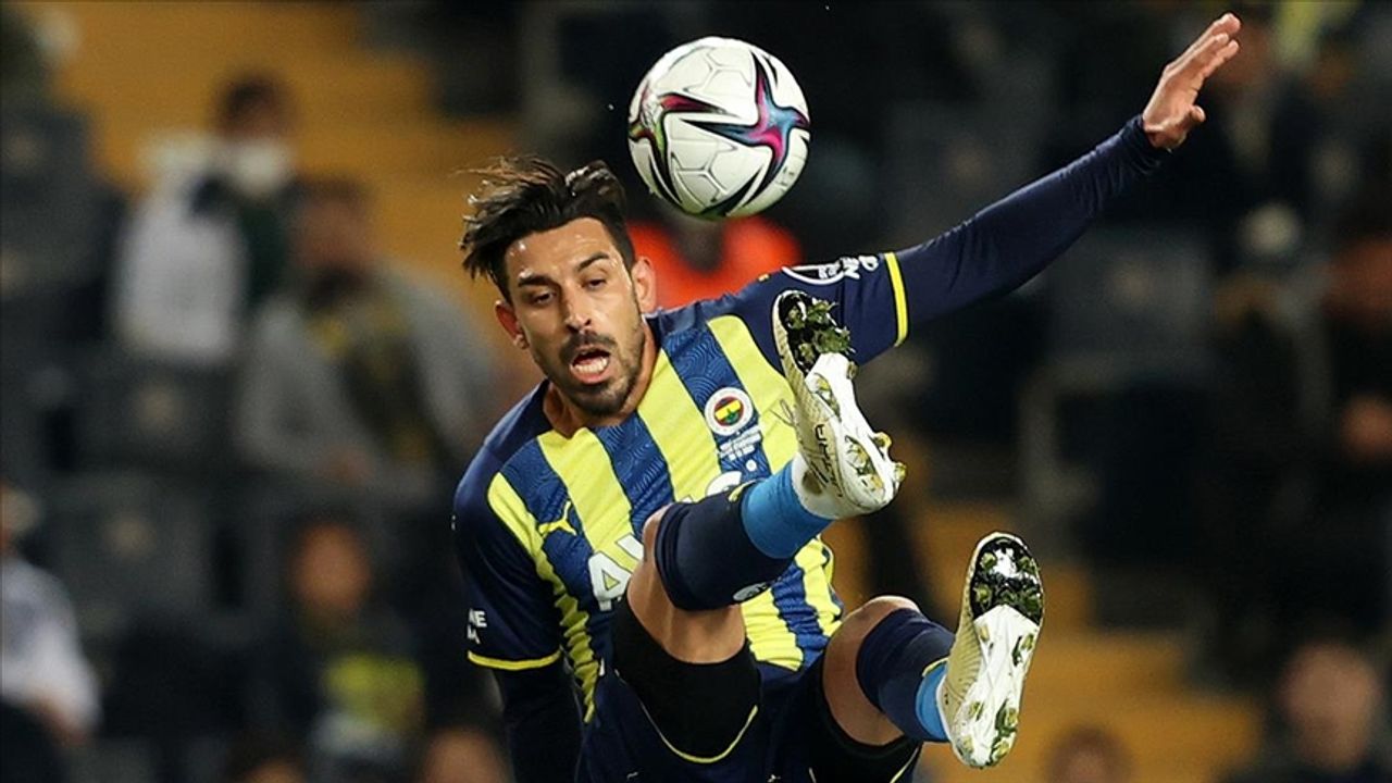 PFDK Fenerbahçeli İrfan Can Kahveci'ye 2 maç ceza verdi