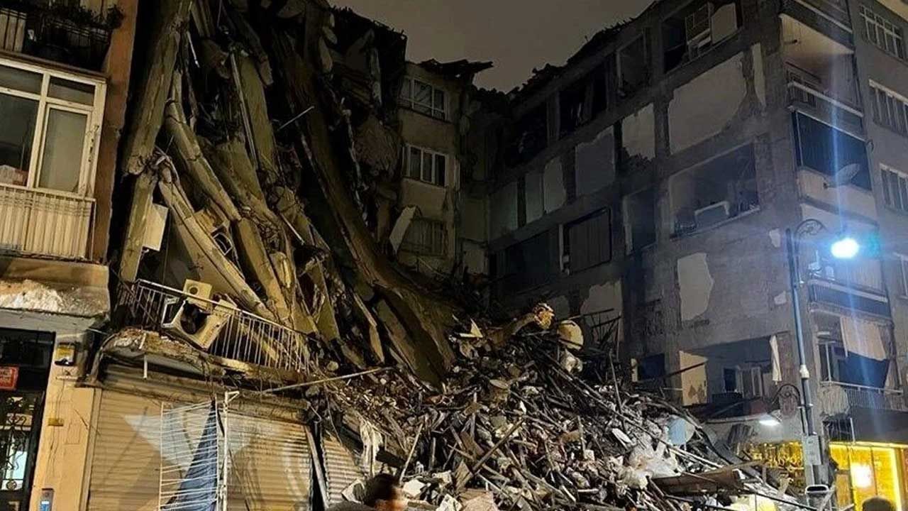 SON DAKİKA: 7,7'lik depremde can kaybı 1541'e yükseldi