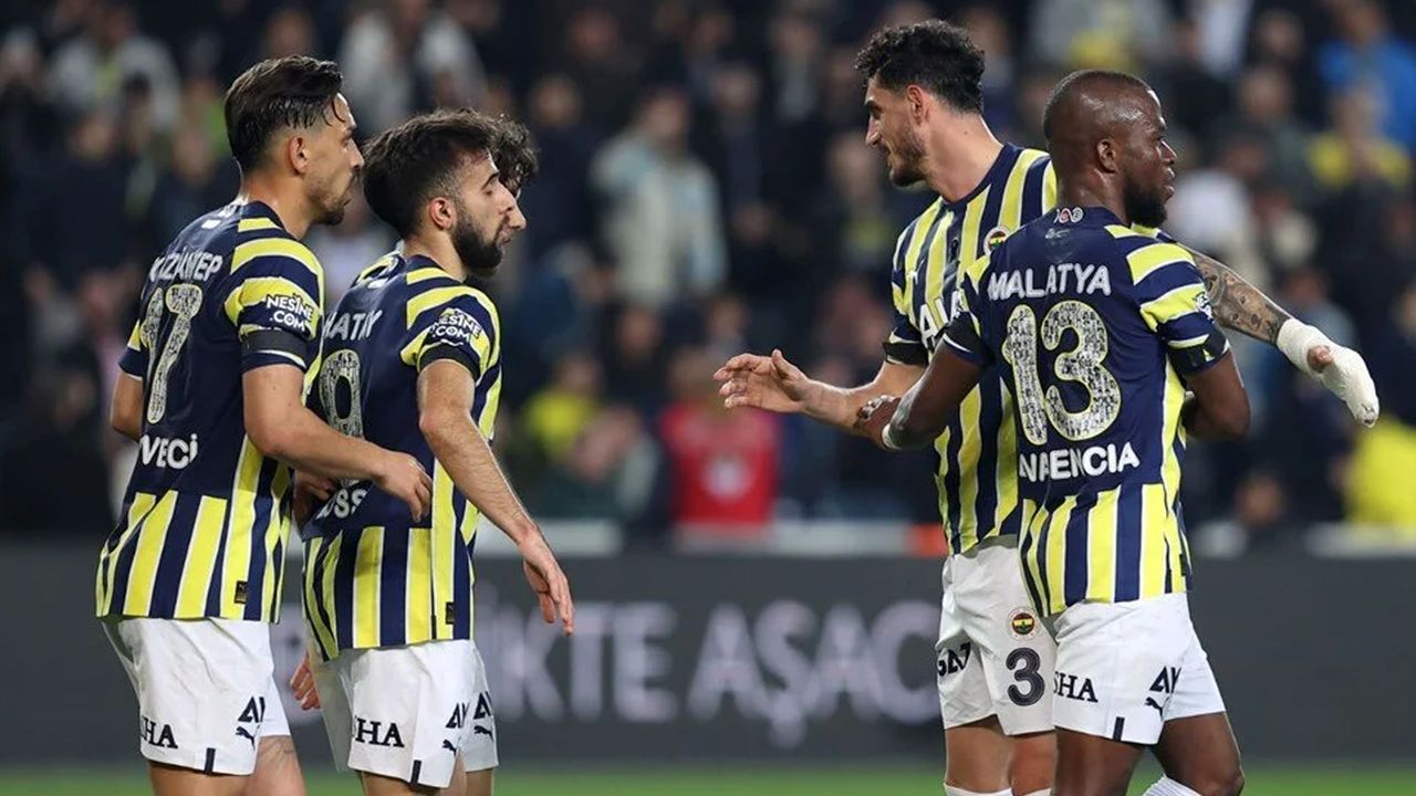 Fenerbahçe erteleme maçında Konyaspor'u farklı yendi!