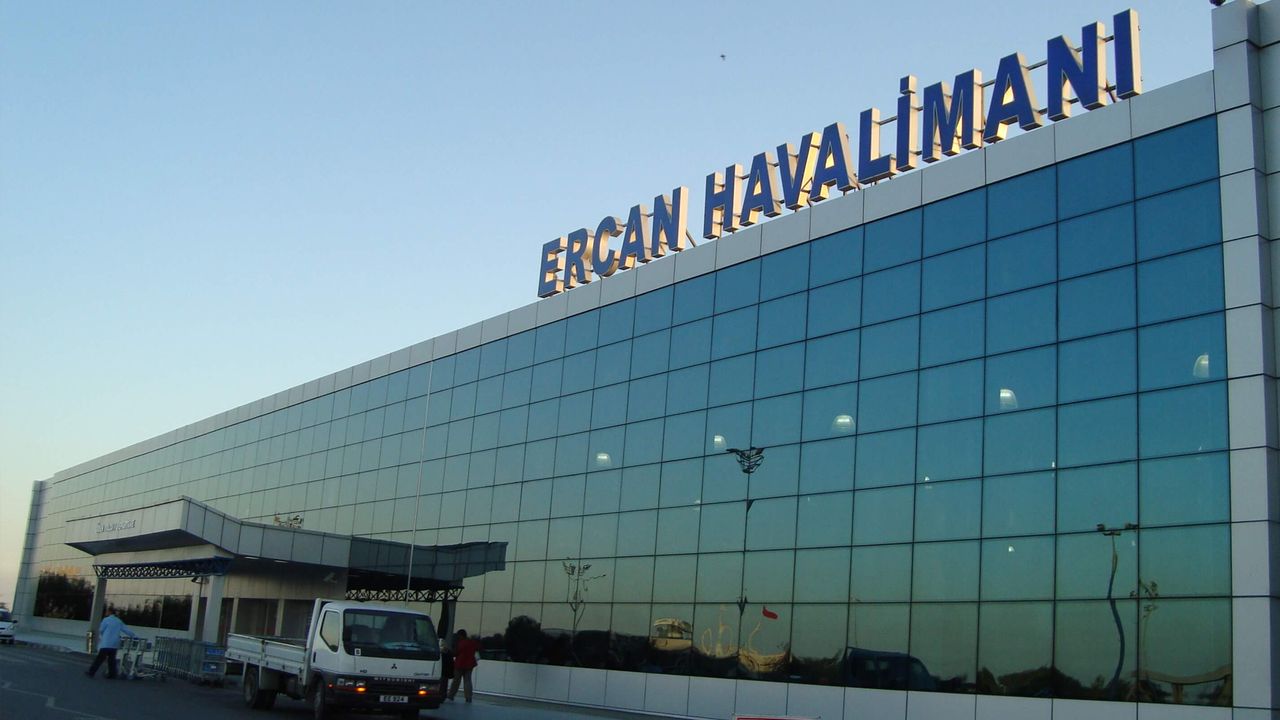 Ercan Havalimanı’nın “uluslararası uçuşlara açılabilmesi” amacıyla yasa önerisi hazırlandı