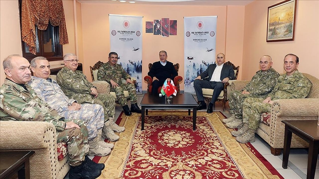 Türkiye, Azerbaycan ve Gürcistan Savunma Bakanları Sarıkamış'ta bir araya geldi