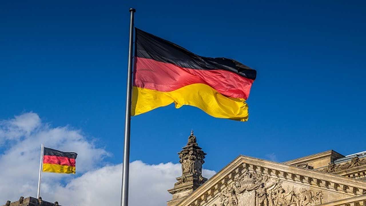 Almanya'da yasa onaylandı: İşçi alımı ve göç kolaylaşıyor