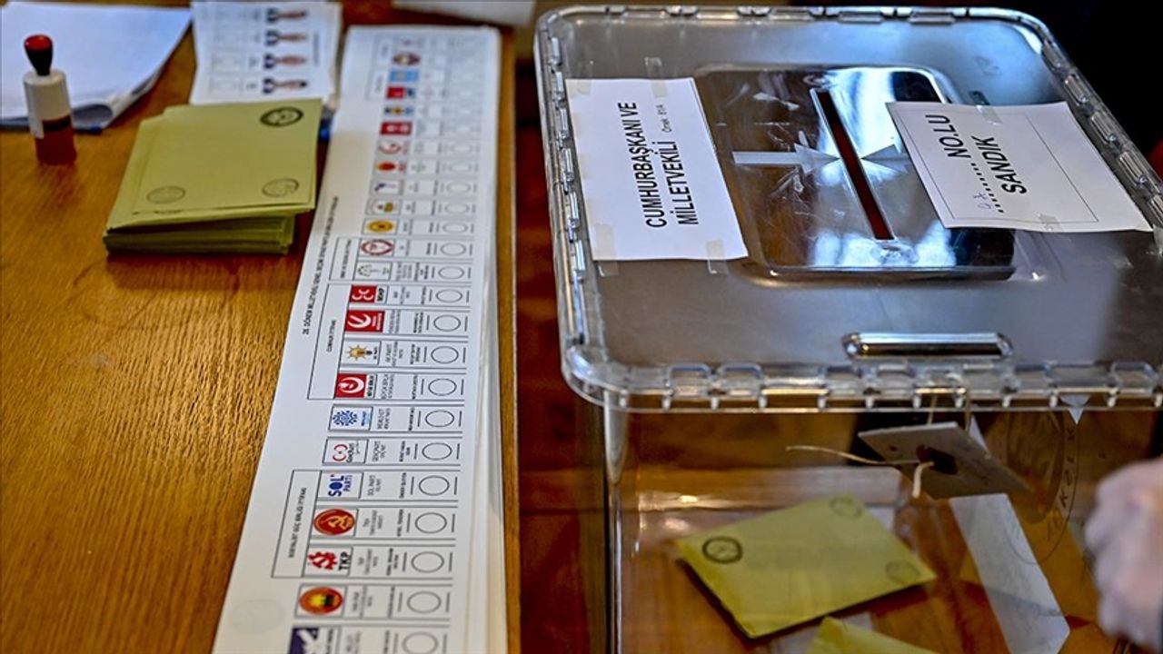 Türkiye’de seçime doğru: Yurt dışına kayıtlı seçmenler oy vermeye başladı