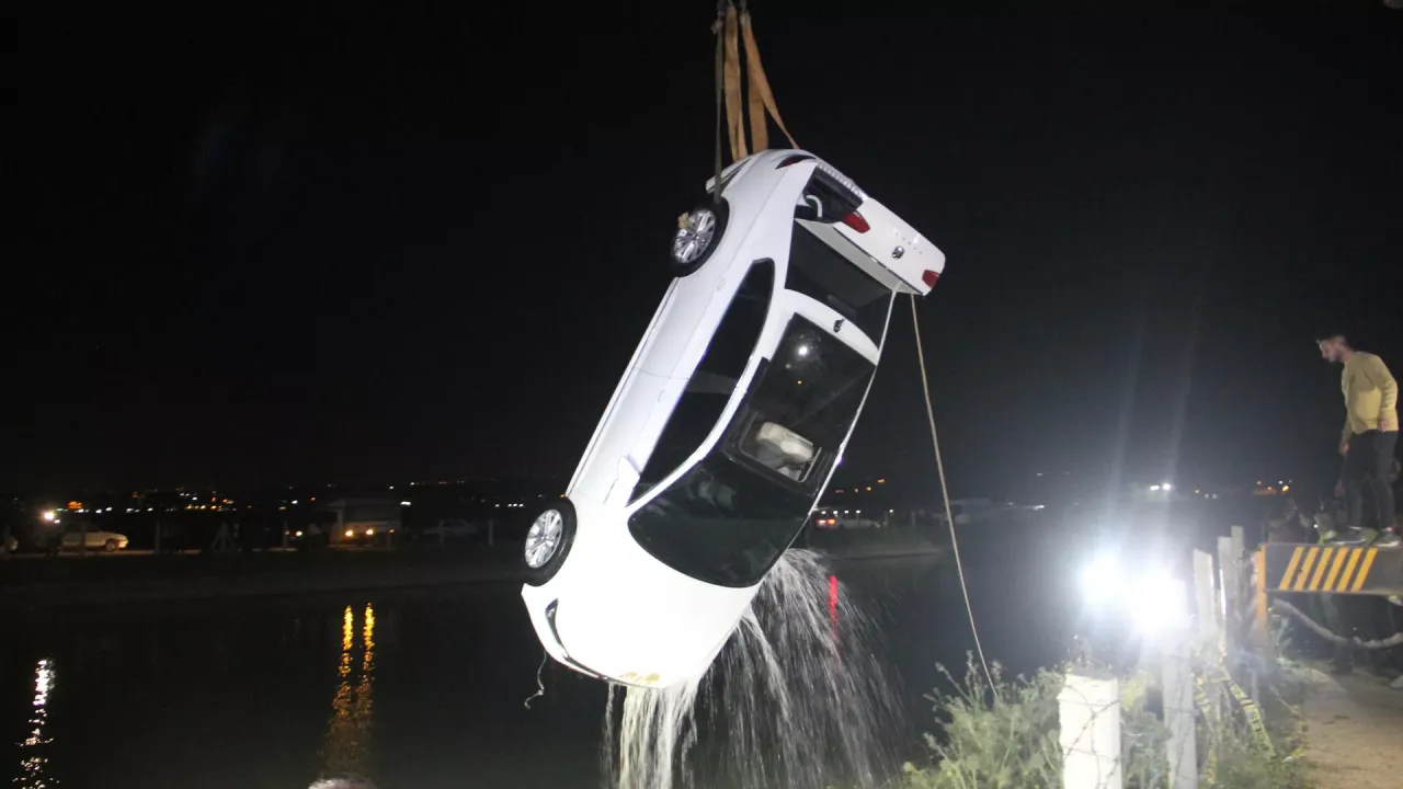 Şanlıurfa'da otomobil sulama kanalına uçtu: 4 ölü, 2 kayıp, 1 yaralı