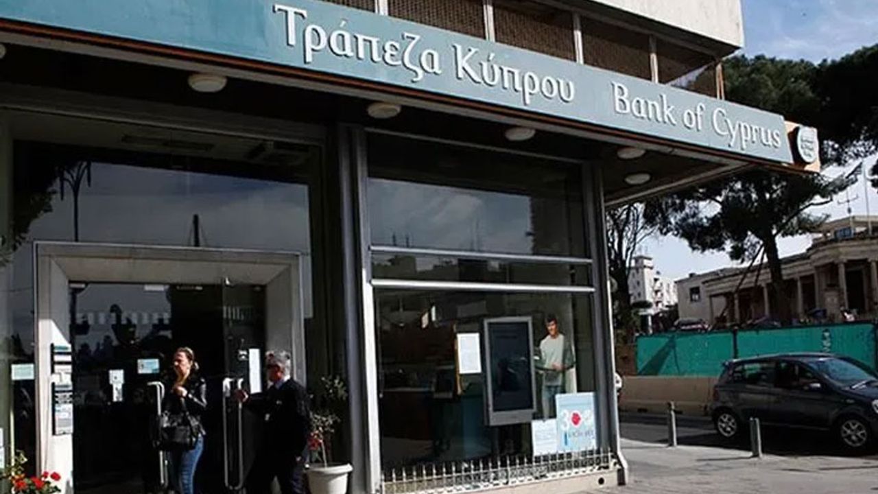 Rum Basını: Kıbrıslı Türklere Rum bankalarında hesap açma hakkı “müjdesi”