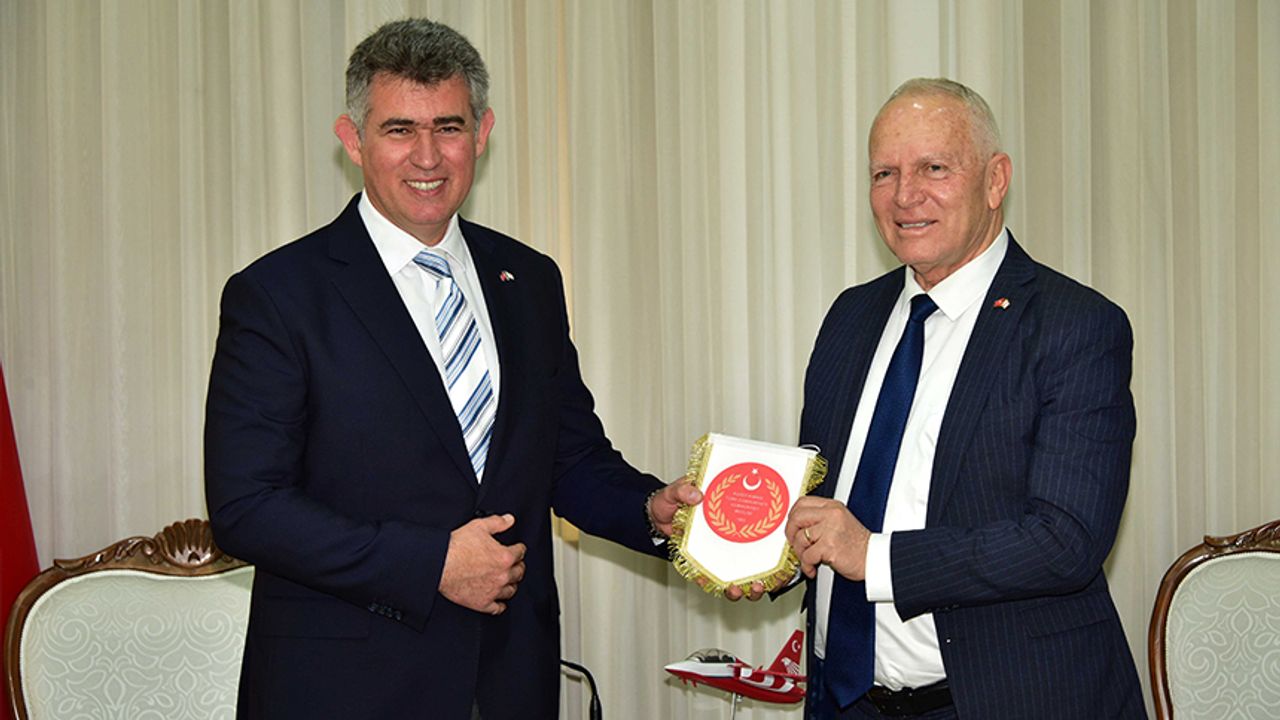 Büyükelçi Feyzioğlu, Cumhuriyet Meclisi Başkanı Töre’yi ziyaret etti