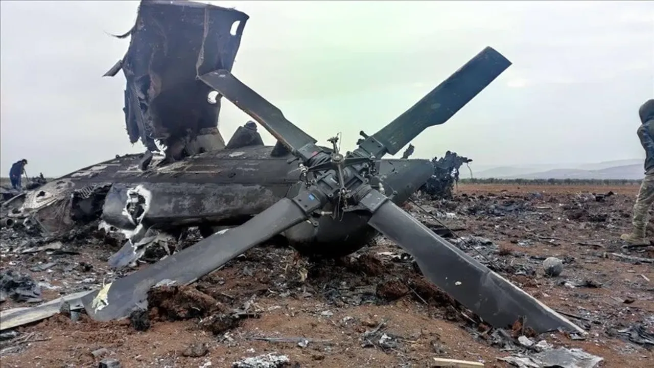 Kırım'da Rusya’ya ait askeri helikopter düştü, 2 asker öldü 