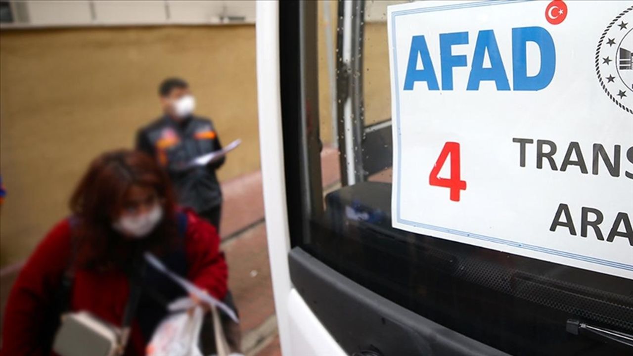 AFAD "deprem bölgesine dönmek isteyenlere kolaylık sağlanacağını" bildirdi
