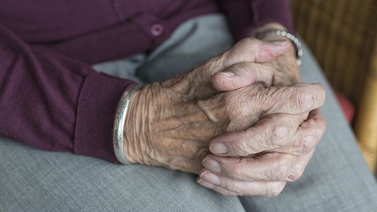 Yeni bulunan Alzheimer ilacı hastalığın ilerlemesini üçte bir yavaşlatıyor