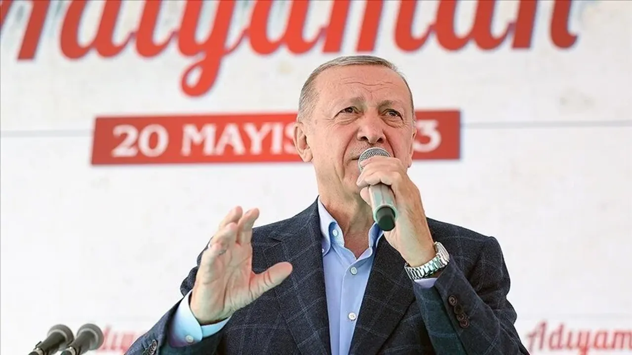 Erdoğan: Amacımız deprem bölgesinde ekim-kasım gibi kalıcı konut teslimine başlamak 