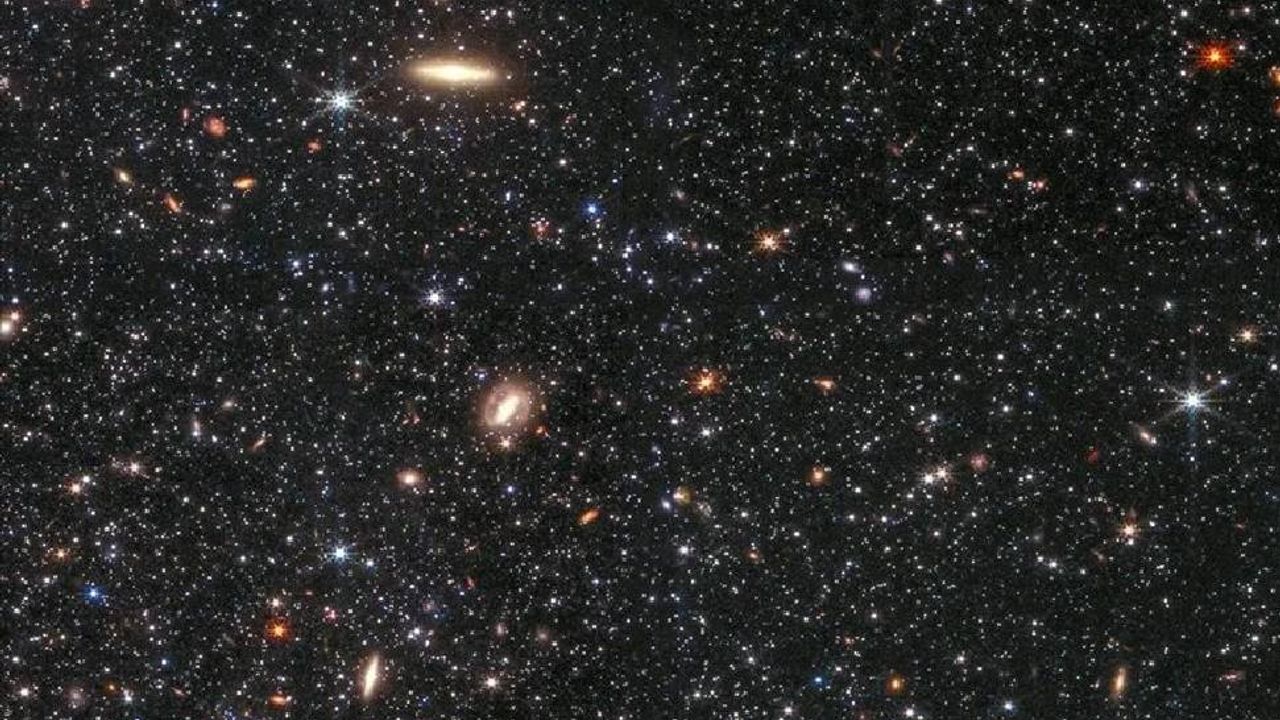 Evrenin ilk dönemlerinde Güneş'in 10 bin katı büyüklüğünde yıldızlar oluştuğu keşfedildi 