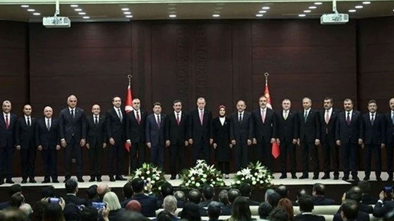 Türkiye'de yeni kabine ilk kez toplanıyor: Gündem ekonomi