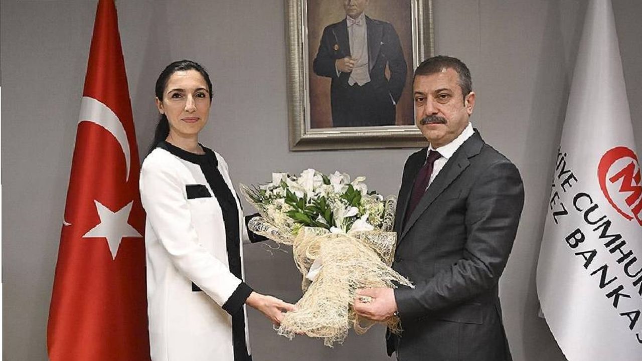 TCMB Başkanı Hafize Gaye Erkan, görevi Kavcıoğlu'ndan devraldı 
