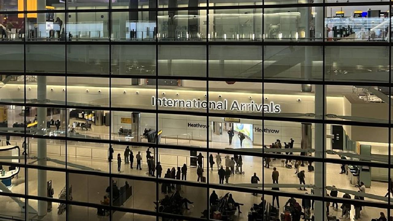 Londra Heathrow Havalimanı'ndaki güvenlik görevlilerinden 31 günlük grev kararı