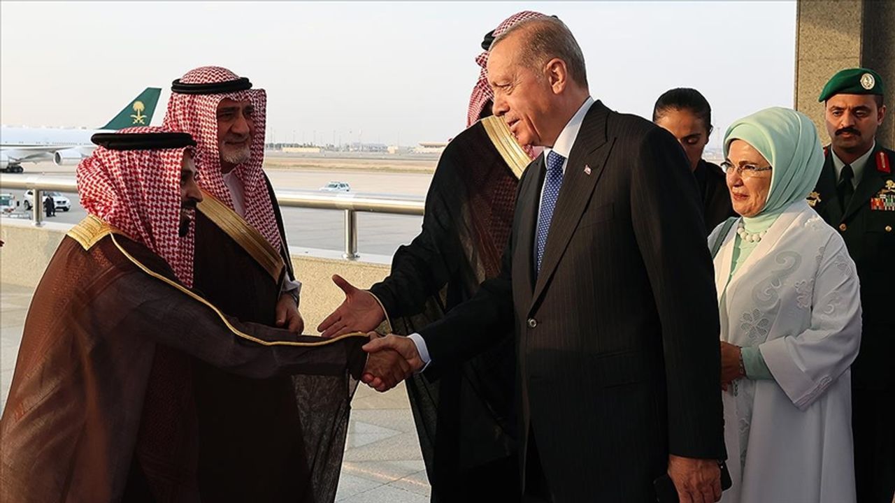 Türkiye Cumhurbaşkanı Erdoğan Suudi Arabistan'da