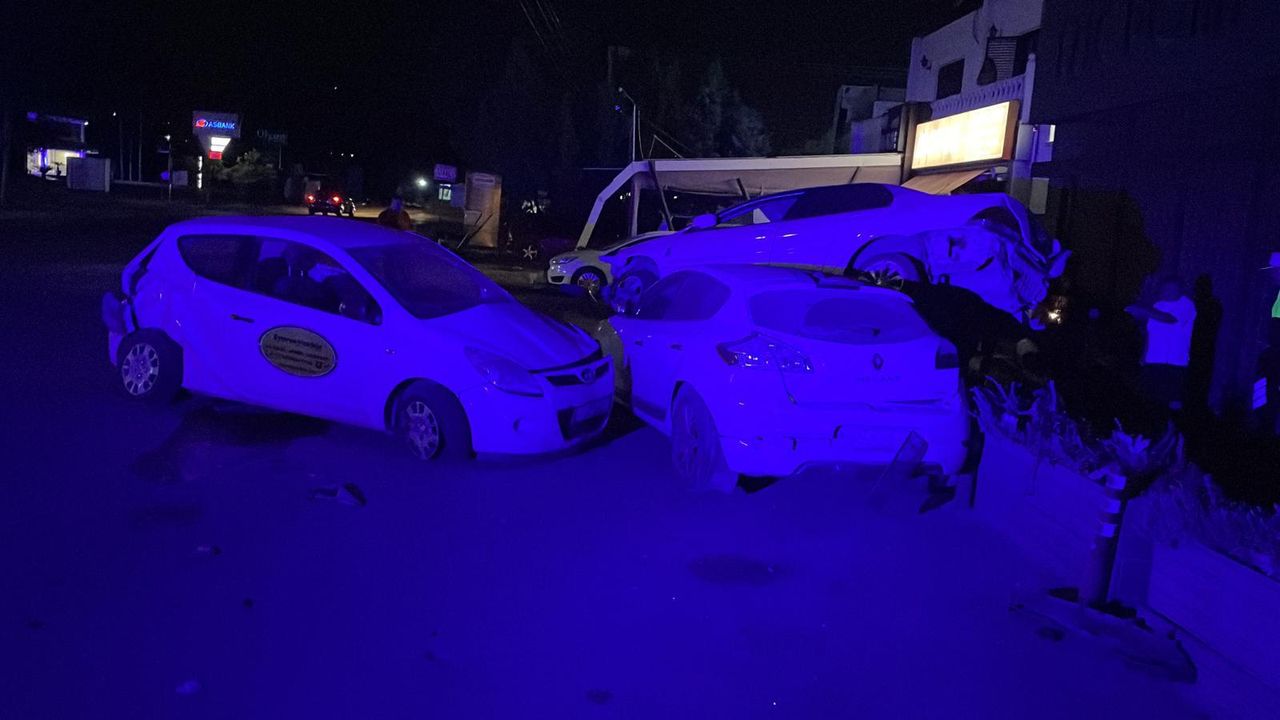 Girne'de feci kaza... Genç sürücü ağır yaralandı...