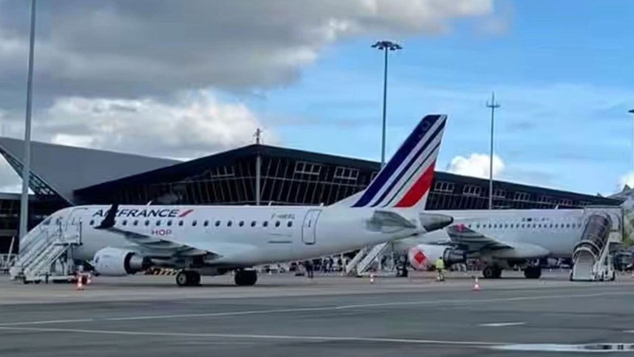 Fransa'da yine bomba alarmı! Louvre, Versay şimdi de 6 havalimanı...