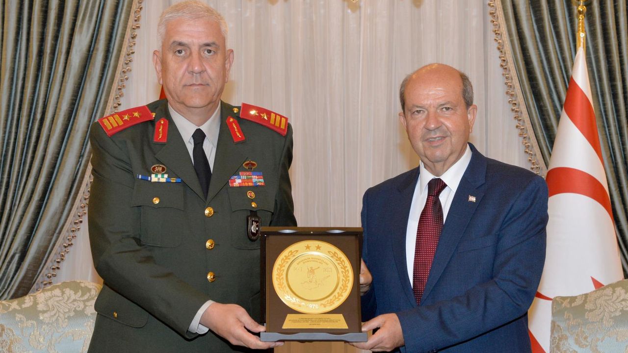 Cumhurbaşkanı Tatar, GKK Komutanı Tümgeneral Aytaç’ı kabul etti