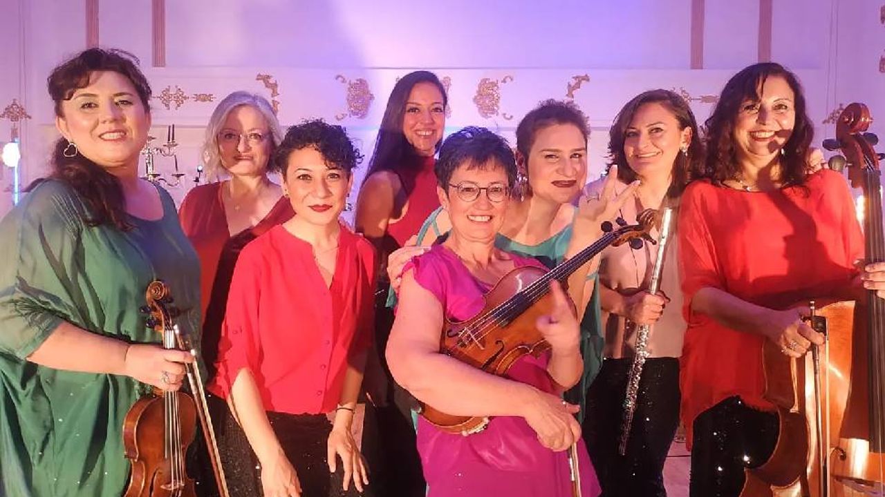 Türkiye Cumhuriyeti 100 yaşında… Allegra Ensemble dün akşam konser verdi