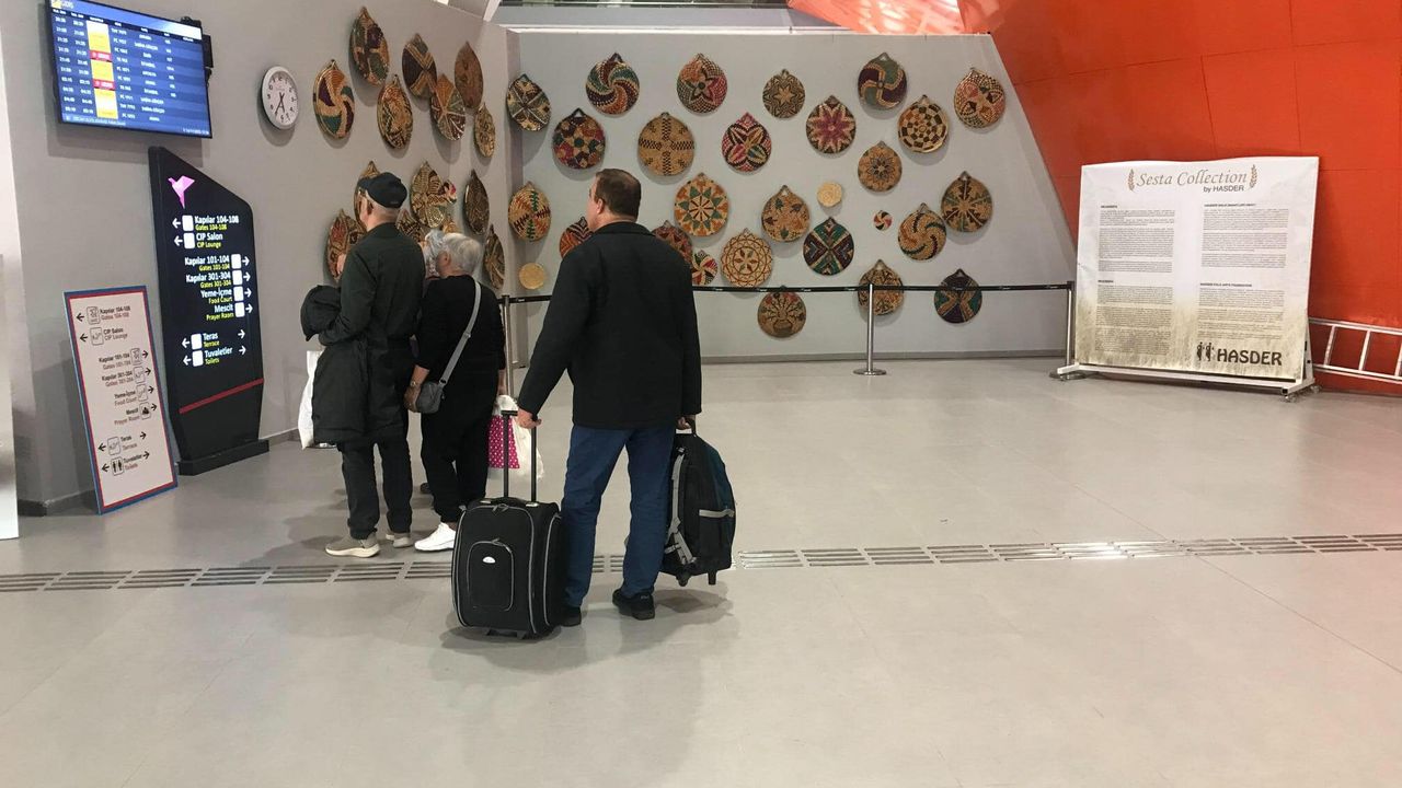 Kıbrıs kültürü Ercan Havalimanı’na taşındı