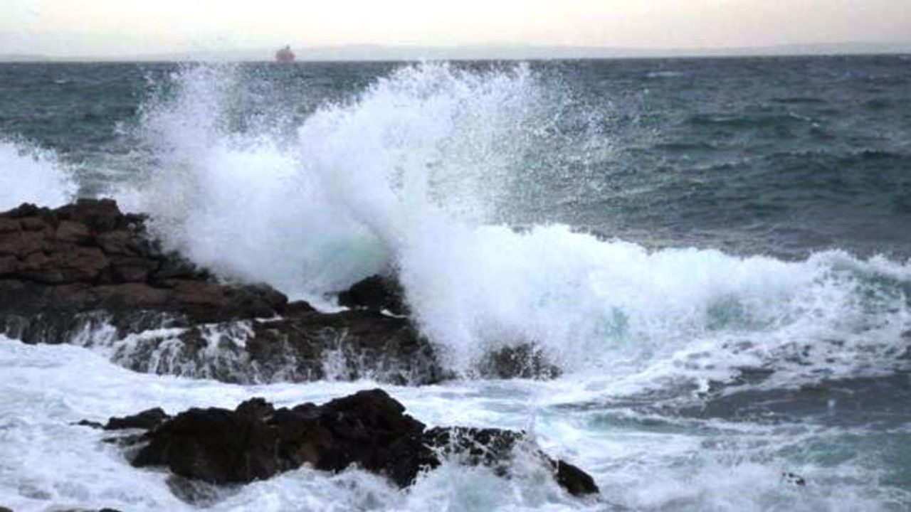 Meteoroloji Dairesi’nden denizde fırtına uyarısı