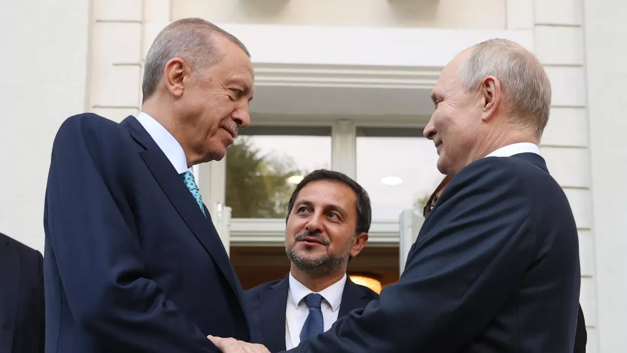 Alman uzman: Arap ülkeleri ve Türkiye, Moskova ile yakınlaşmaya ilgi gösteriyor