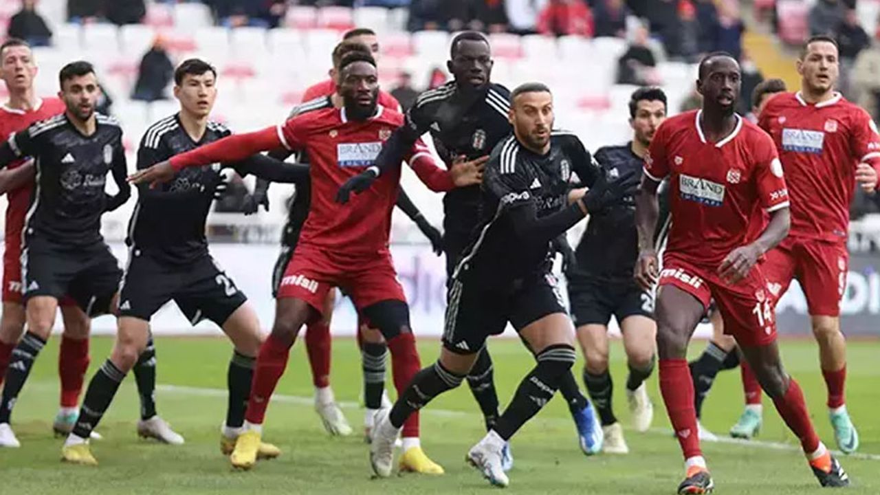 Beşiktaş Sivas'a yenildi... Sivasspor - Beşiktaş maç sonucu: 1-0