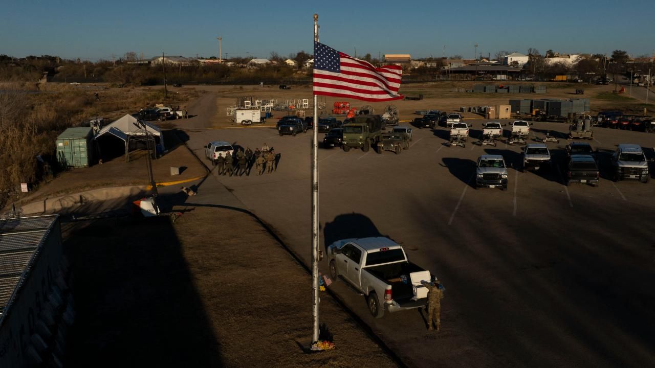Trump da 'Texas' dedi: ABD'de sınır krizi büyüyor