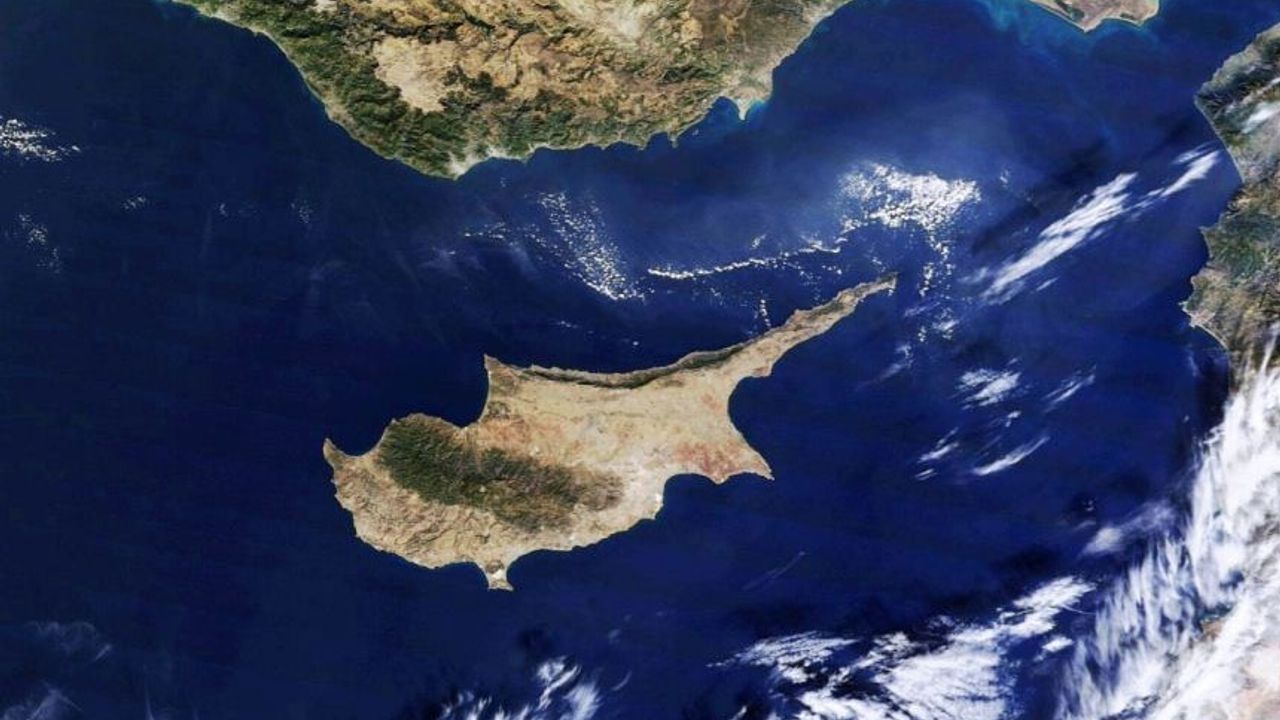 İsrailli bilim insanları Kıbrıs yakınlarında bir su altı kanyonu keşfetti