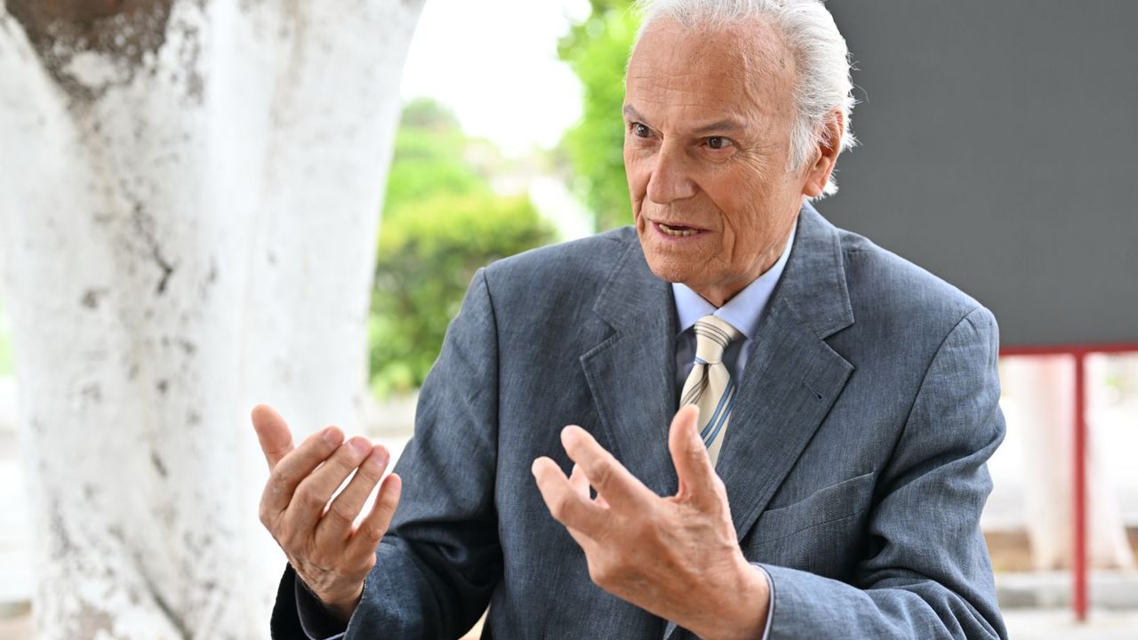 Yeşilçam’ın efsane ismi Ediz Hun, Kıbrıs sevgisini anlattı…