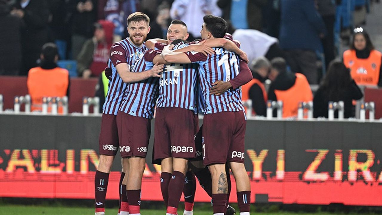 Trabzonspor Göztepe'yi devirdi, kupada finalin adı belli oldu