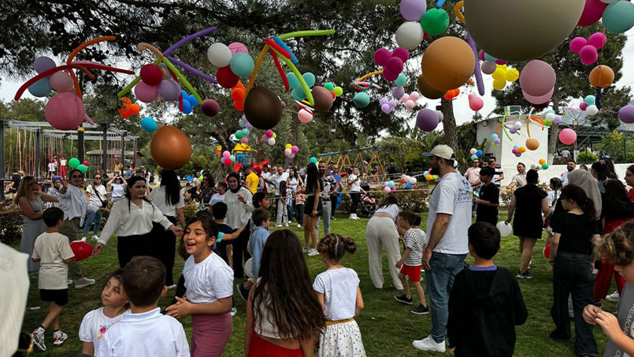 23 Nisan Coşkusu Lesland’da Dolu Dolu Yaşandı