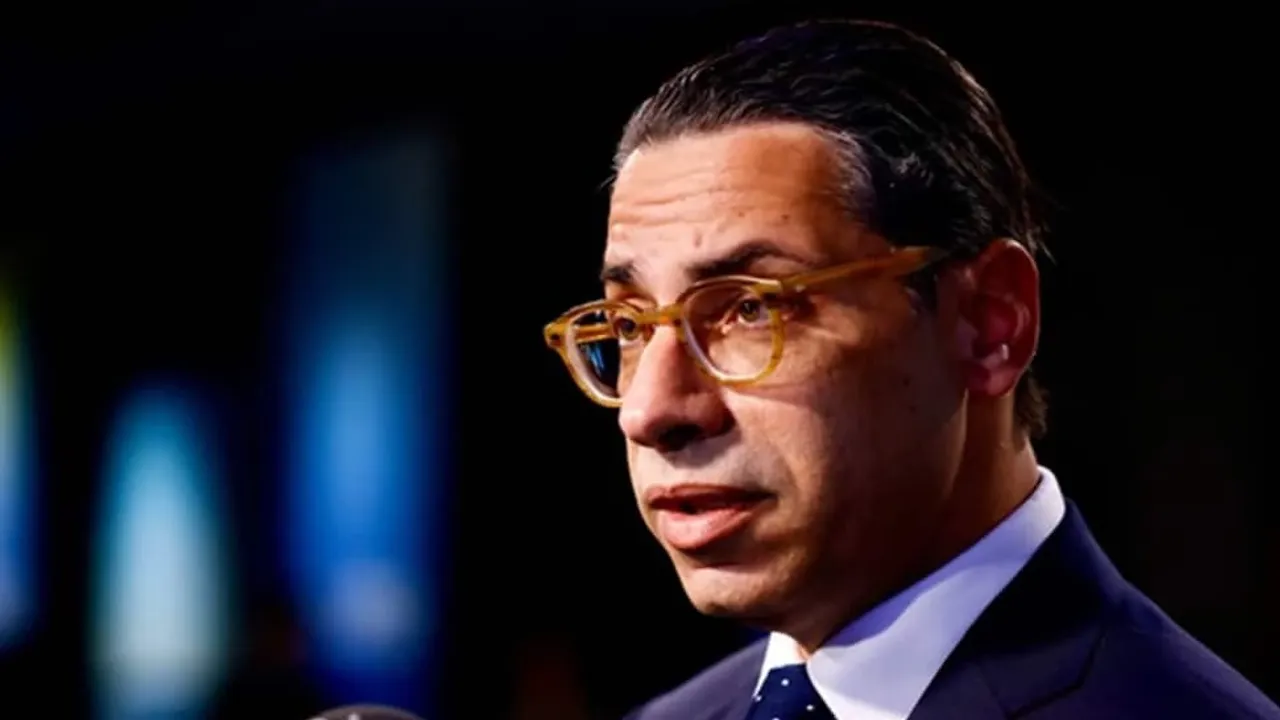 Rum Bakan Kombos: “Türk işgali görmezden gelinebilecek bir şey değil”