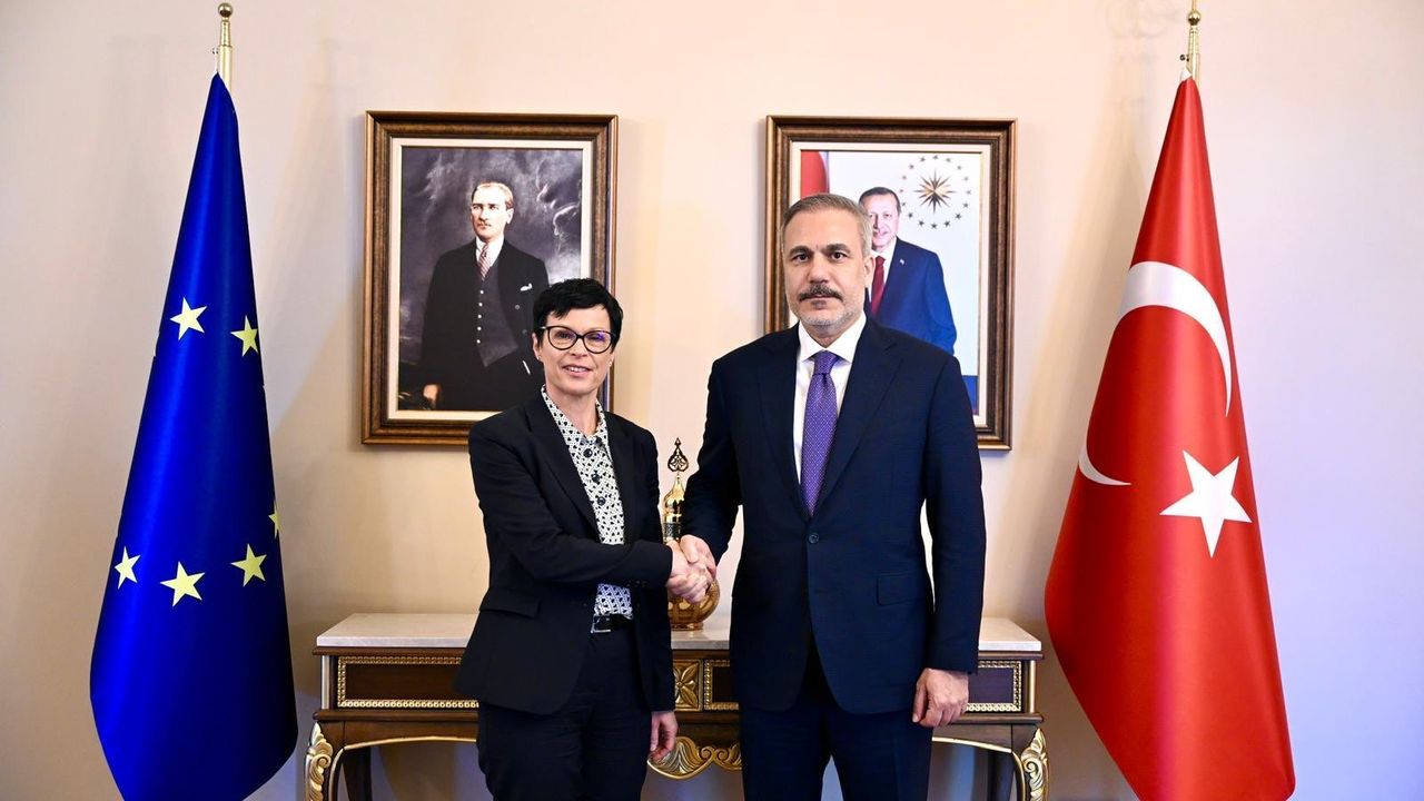 Fidan, AB Komiseri Kos ile görüşmesinde Cenevre ve New York’taki Kıbrıs toplantılarını da ele aldı