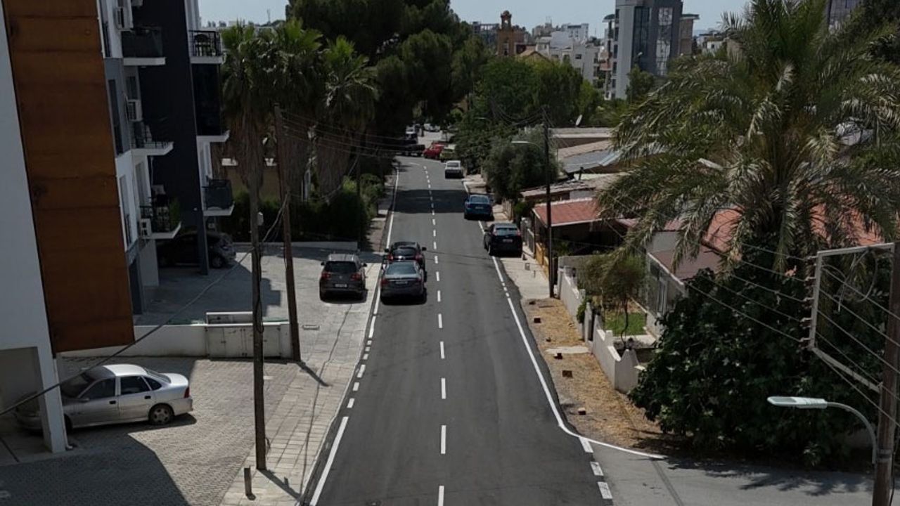 Asfaltlama çalışmaları Lefkoşa Taşkınköy’de tamamlandı Göçmenköy’e geçildi
