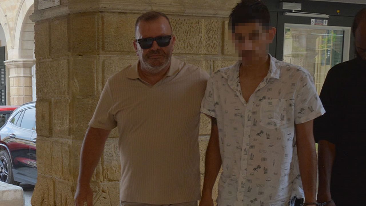 Kıbrıslı Rum bir gün tutuklu kalacak!