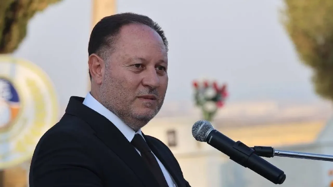 Öztürkler: Toprağın altında yatanlar bir milletin direniş ruhudur