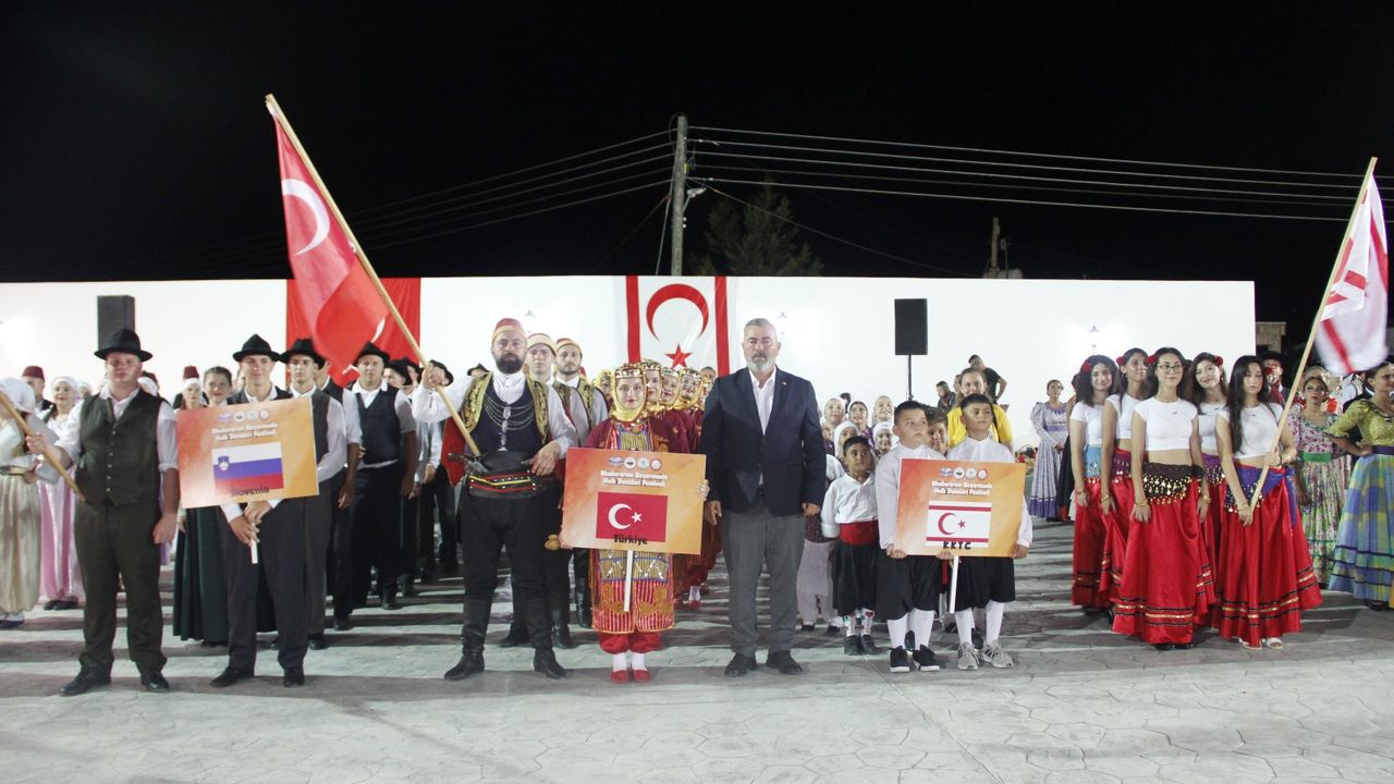 11. Beyarmudu Patates Festivali ile 8. Beyarmudu Uluslararası Halk Dansları Festivali başladı