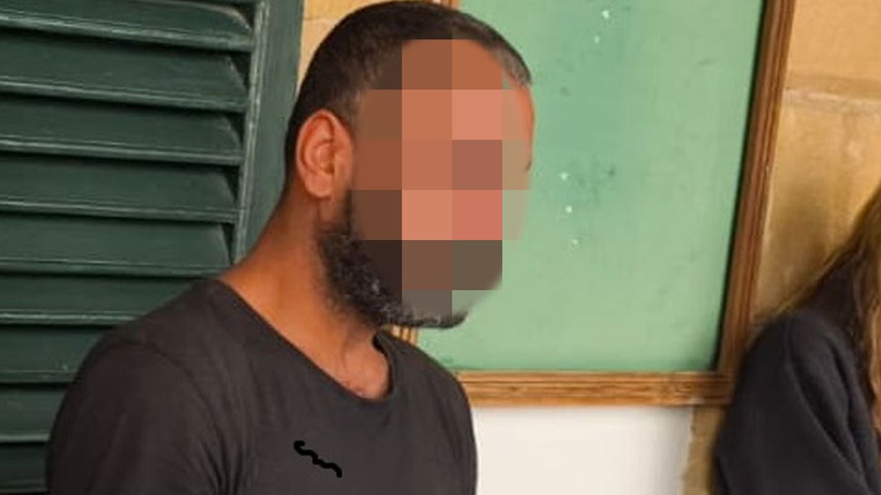 Galeriden para istedi... Alamayınca tehdit etti