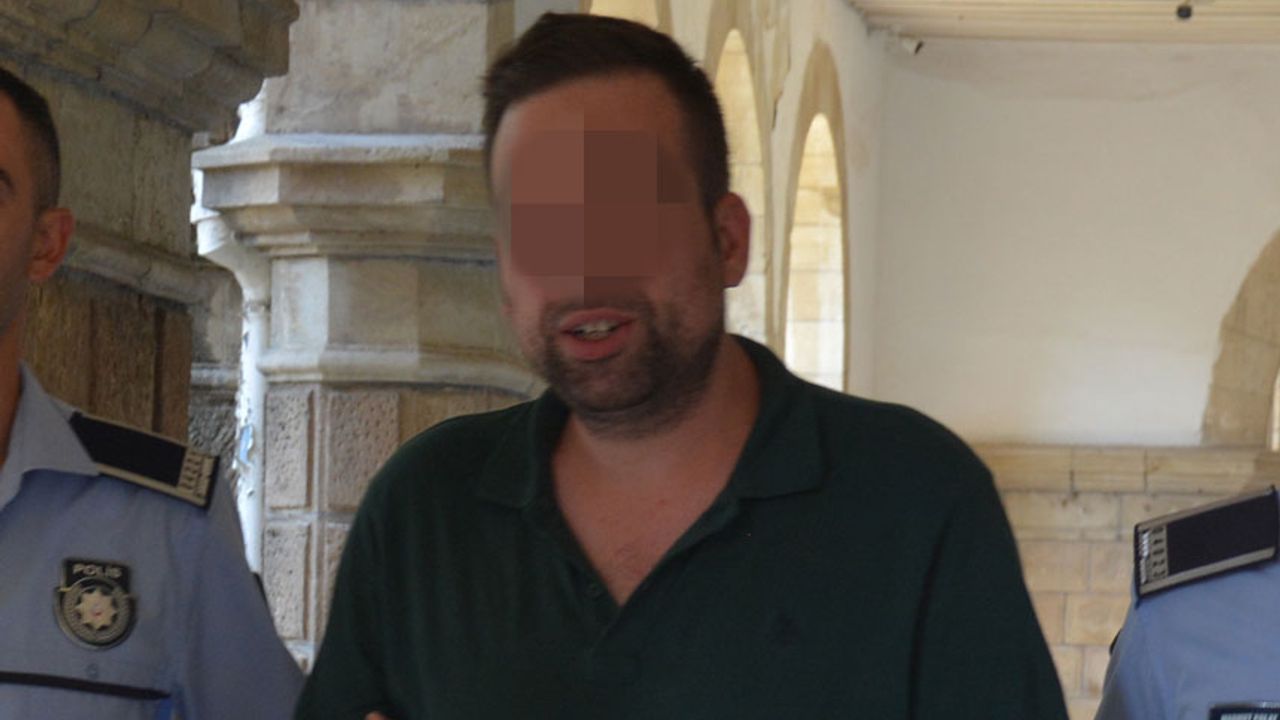 Alkollü Yolcu Ercan’da Polis ve Görevlilere Saldırdı: "Burayı benim babam kurtardı"