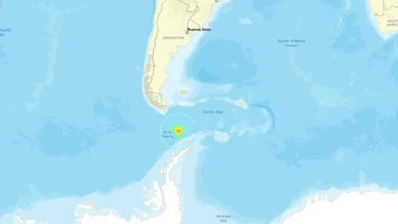 Güney Amerika'da 7.5 büyüklüğünde deprem: Tsunami uyarısı yapıldı