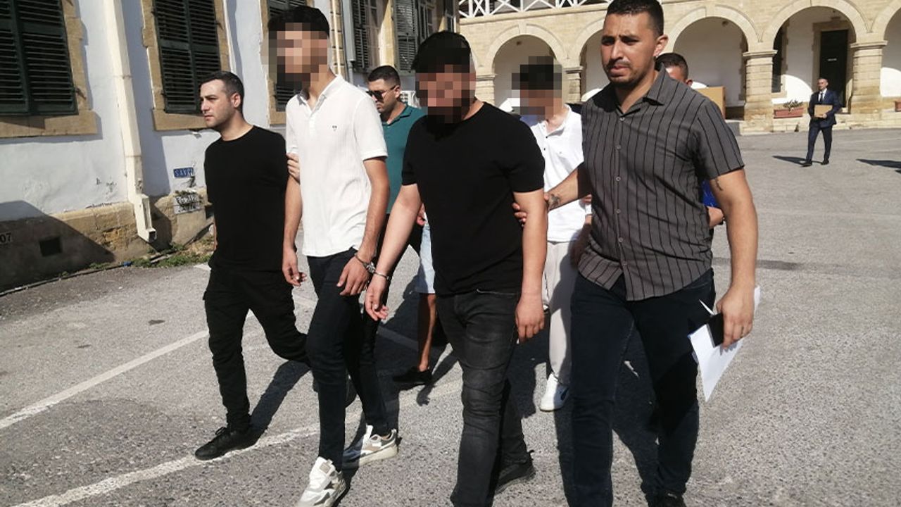 Lefkoşa'da silah ve mermilerle yakalandılar!