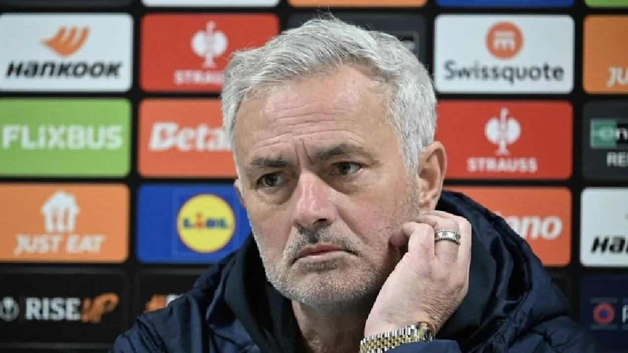 Fenerbahçe, Jose Mourinho ile yollarını ayırdı!