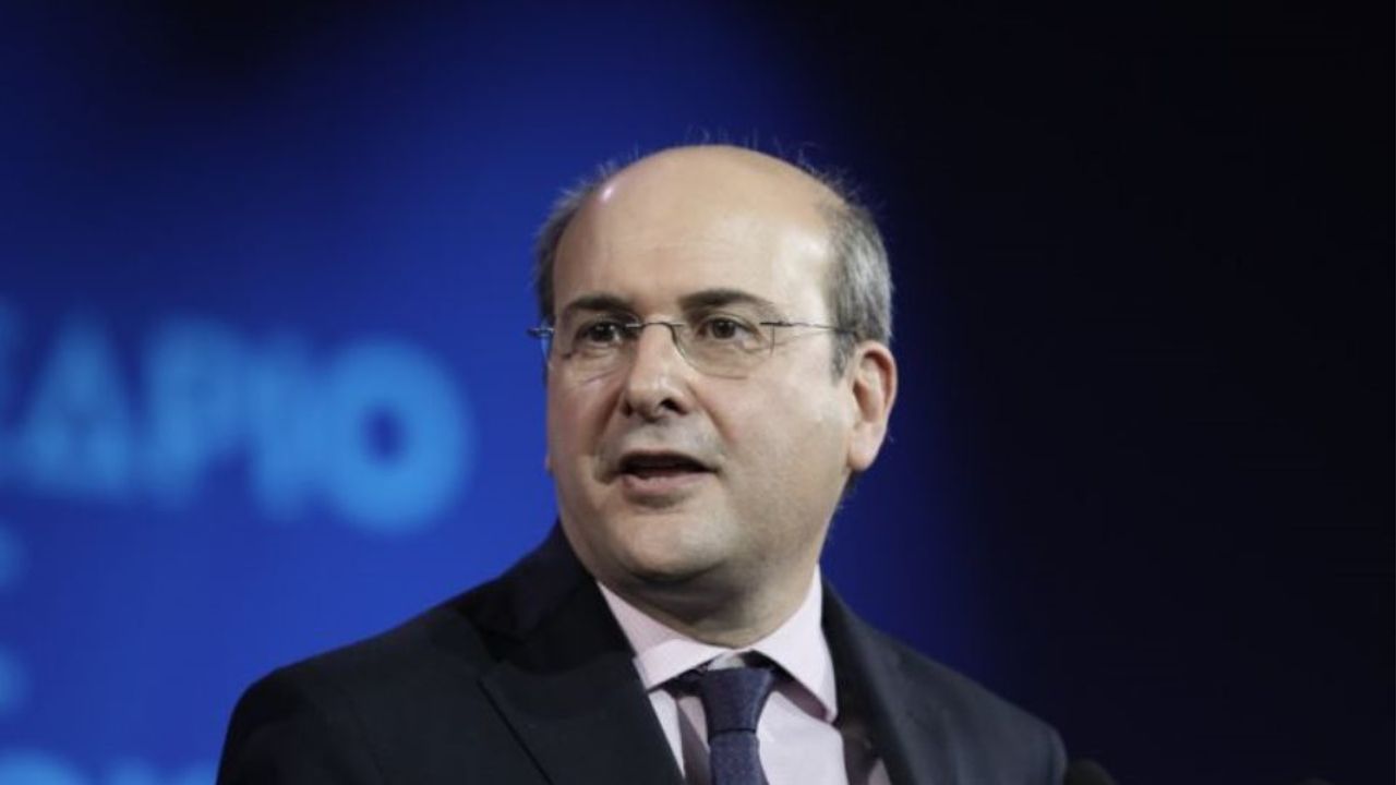 Yunanistan'dan Güney Kıbrıs'a: Tavrını netleştir